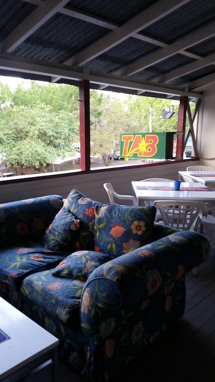 Joes Waterhole Hotel Eumundi Room photo